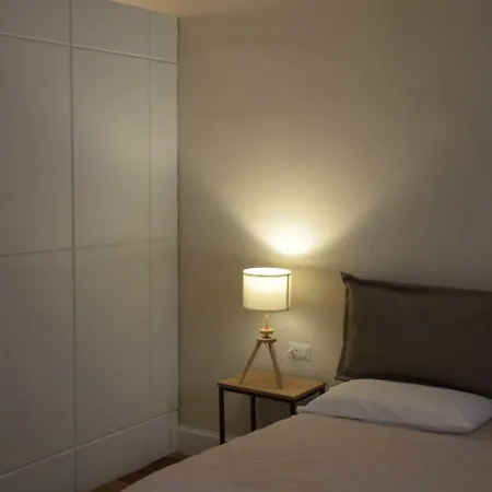 Palazzo Pignatelli נאפולי