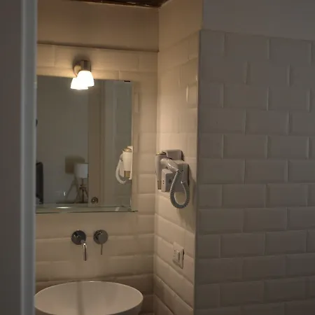 Palazzo Pignatelli 3* Neapol