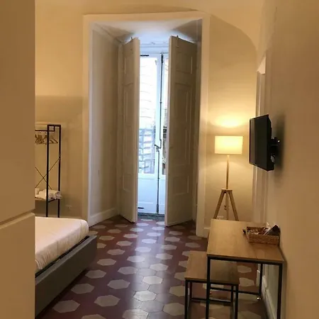 Palazzo Pignatelli Гостевой дом Неаполь